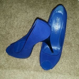 Suede like material pencil heel